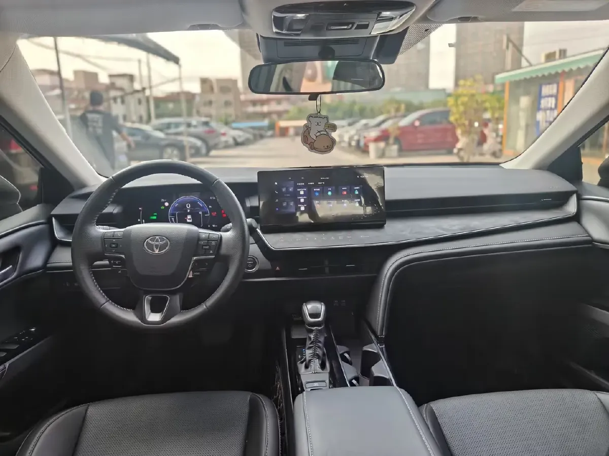 2024 Toyota Camry 2.0L 152HP L4 E-CVT Hybrid,autocango,china used car exporter,china ev exporter,chinese used car exporter,chinese used ev exporter