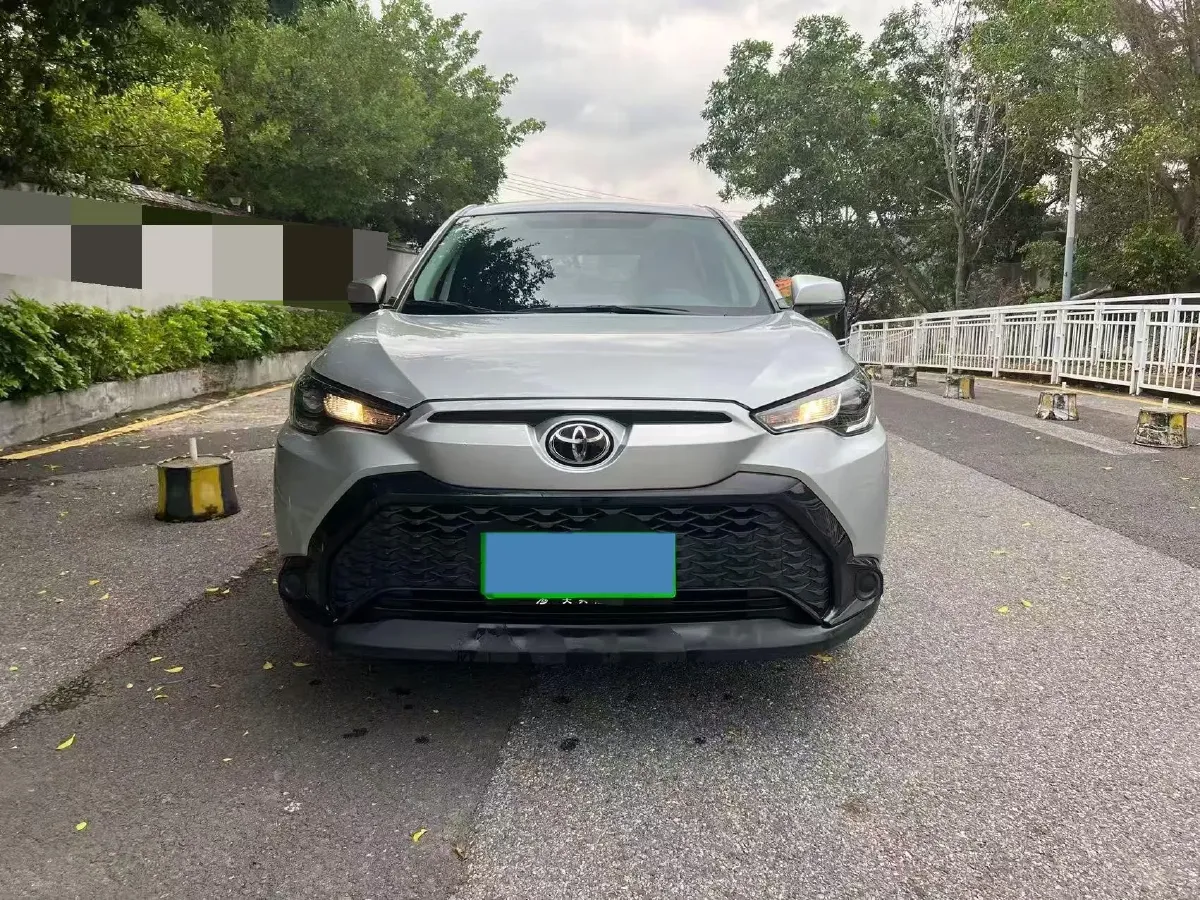 2023 Toyota Frontlander 2.0L 171HP L4 CVT,autocango,china used car exporter,china ev exporter,chinese used car exporter,chinese used ev exporter