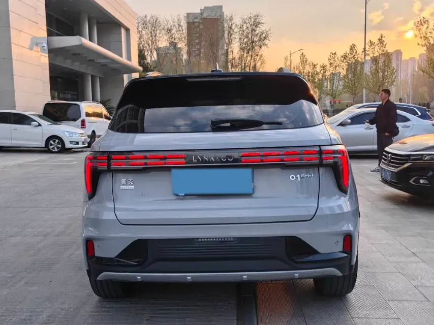 2022 Isuzu Mu-X 2.0T 220HP L4 8AT,autocango,china used car exporter,china ev exporter,chinese used car exporter,chinese used ev exporter