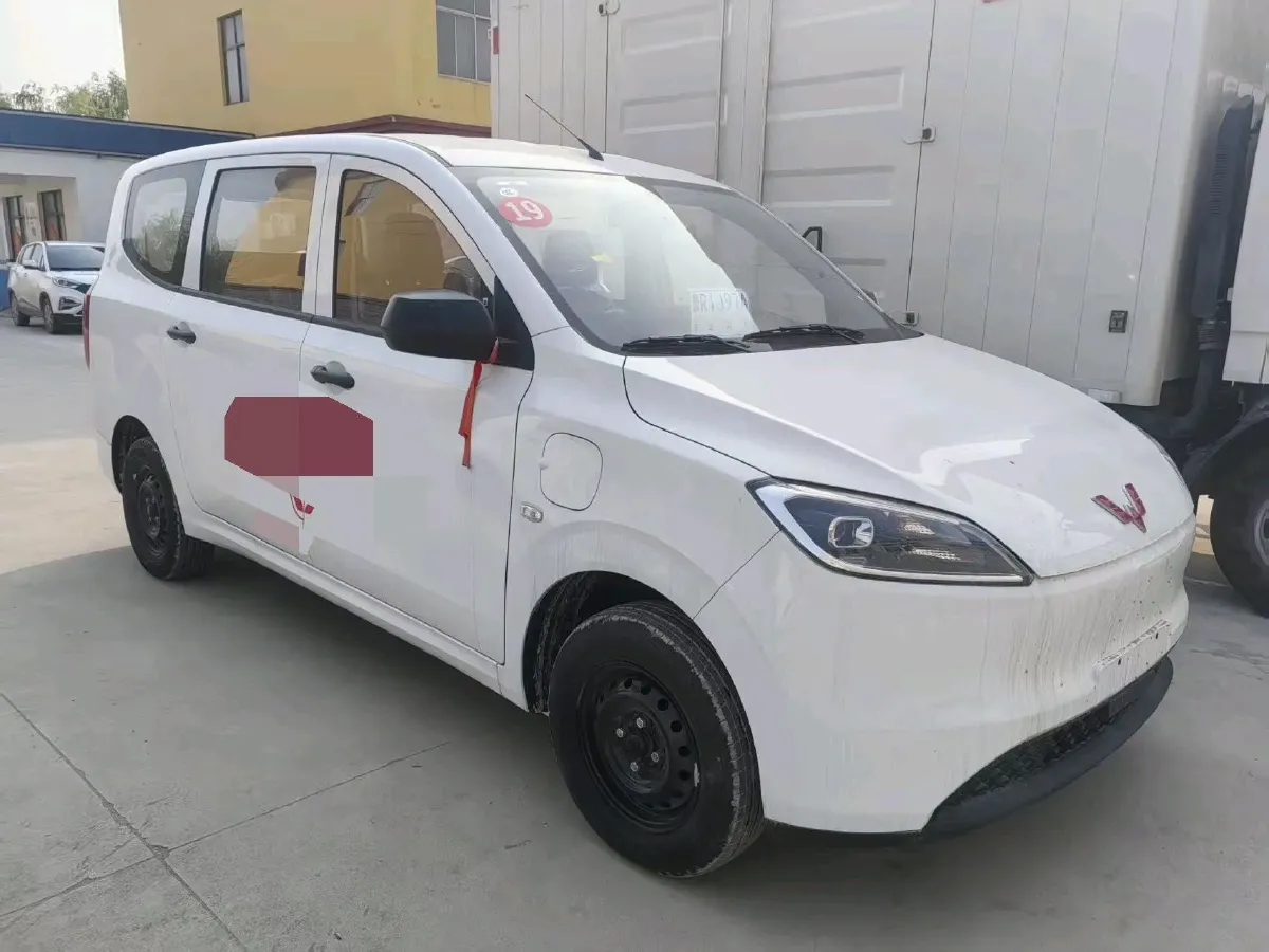 2024 WuLing HongGuang New Energy BEV 32.6KWH,autocango,china used car exporter,china ev exporter,chinese used car exporter,chinese used ev exporter