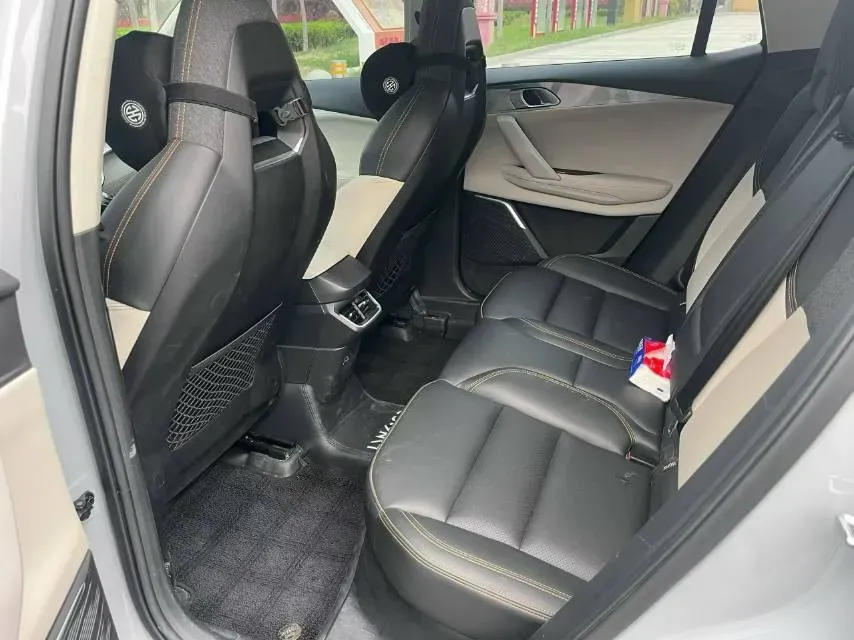 2022 Roewe i6 MAX BEV 61.1KWH,autocango,china used car exporter,china ev exporter,chinese used car exporter,chinese used ev exporter