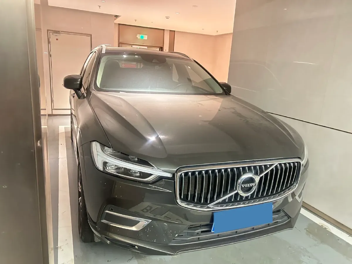 2020 Volvo XC60 2.0T 254HP L4 8AT,autocango,china used car exporter,china ev exporter,chinese used car exporter,chinese used ev exporter