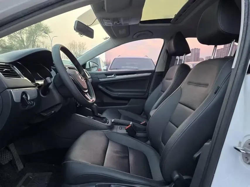 2018 JMC YuSheng S350 2.0T 141HP L4 6AT,autocango,china used car exporter,china ev exporter,chinese used car exporter,chinese used ev exporter