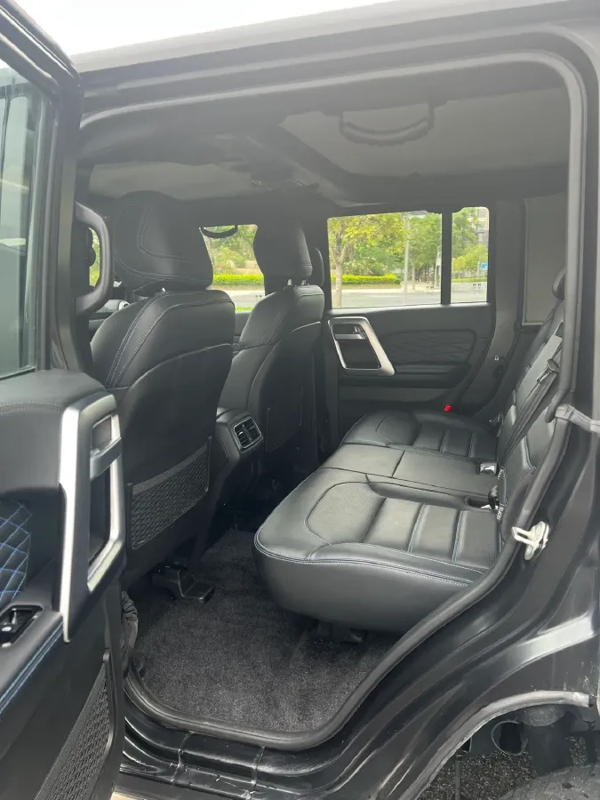 2023 Beijing BJ40 2.0T 163HP L4 8AT,autocango,china used car exporter,china ev exporter,chinese used car exporter,chinese used ev exporter