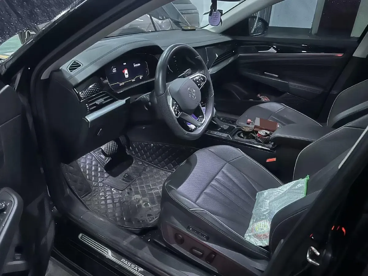 2024 Volkswagen Passat 2.0T 220HP L4 7DCT,autocango,china used car exporter,china ev exporter,chinese used car exporter,chinese used ev exporter