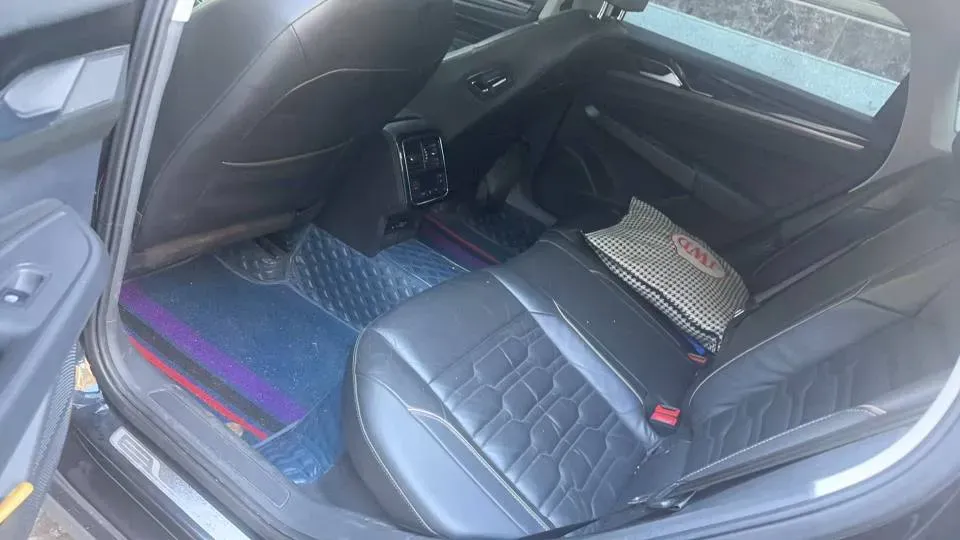 2020 Volkswagen Passat 2.0T 186HP L4 7DCT,autocango,china used car exporter,china ev exporter,chinese used car exporter,chinese used ev exporter