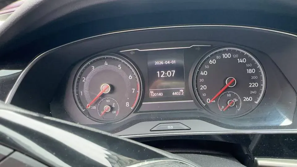 2020 Volkswagen Passat 2.0T 186HP L4 7DCT,autocango,china used car exporter,china ev exporter,chinese used car exporter,chinese used ev exporter