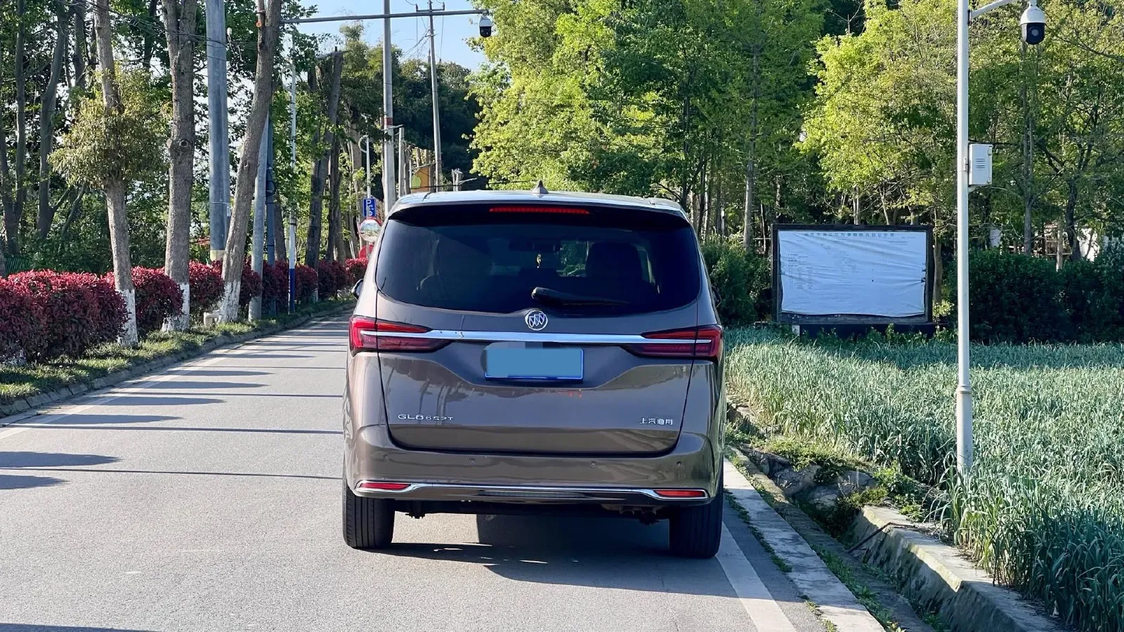 2021 Buick GL8 2.0T 237HP L4 9AT,autocango,china used car exporter,china ev exporter,chinese used car exporter,chinese used ev exporter