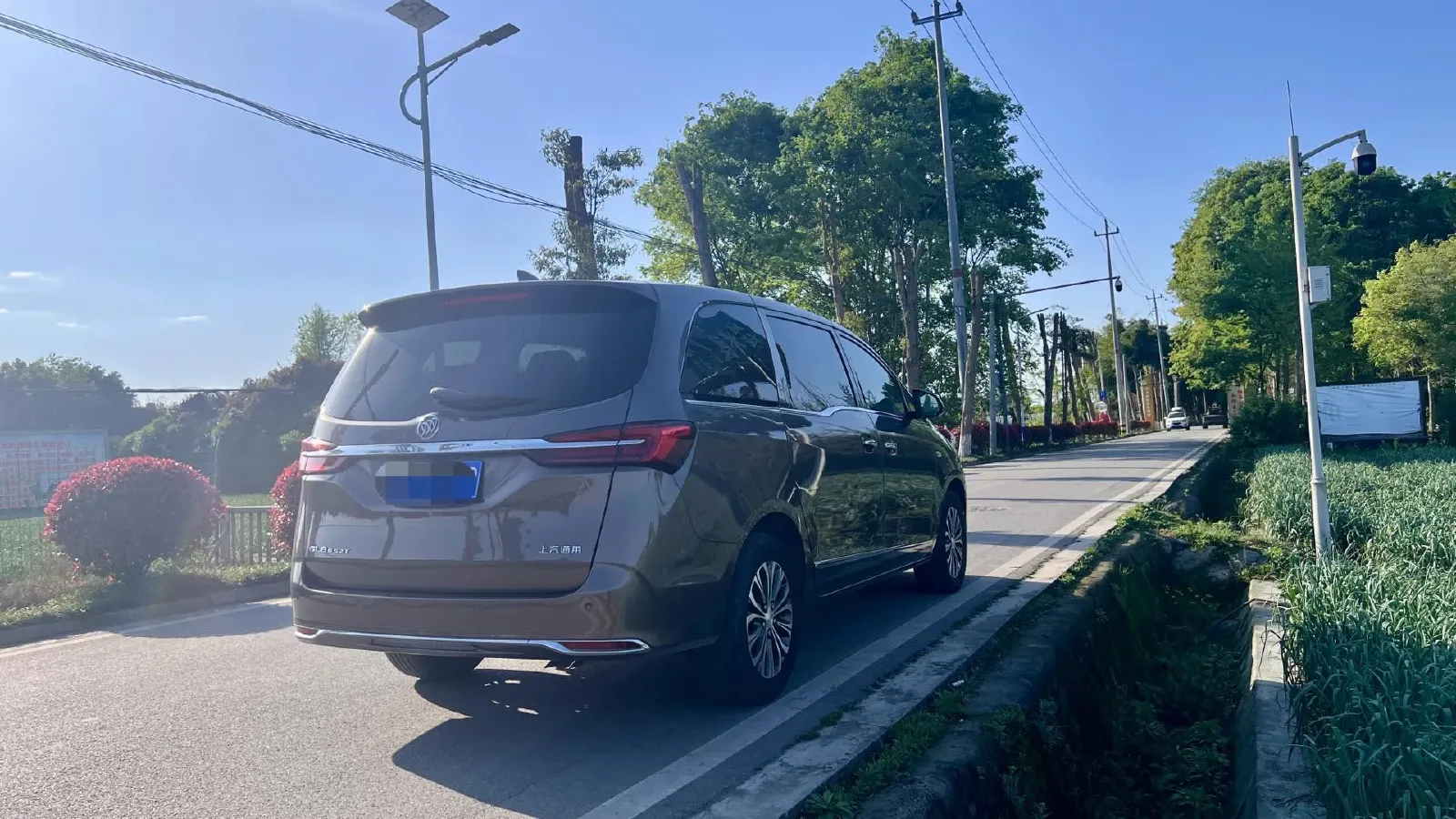 2021 Buick GL8 2.0T 237HP L4 9AT,autocango,china used car exporter,china ev exporter,chinese used car exporter,chinese used ev exporter