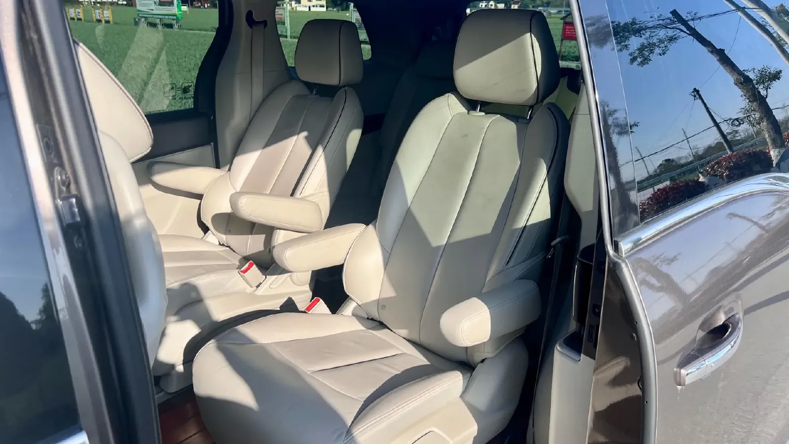 2021 Buick GL8 2.0T 237HP L4 9AT,autocango,china used car exporter,china ev exporter,chinese used car exporter,chinese used ev exporter