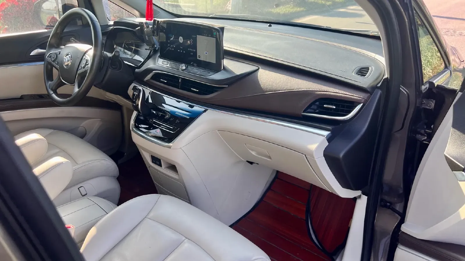 2021 Buick GL8 2.0T 237HP L4 9AT,autocango,china used car exporter,china ev exporter,chinese used car exporter,chinese used ev exporter