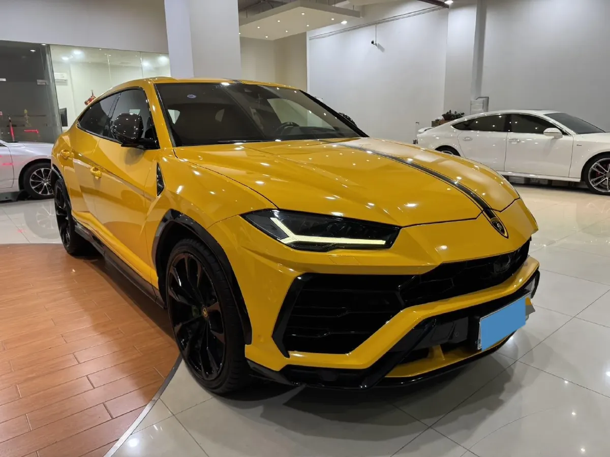 2021 Lamborghini Urus 4.0T 641HP V8 8AT,autocango,china used car exporter,china ev exporter,chinese used car exporter,chinese used ev exporter