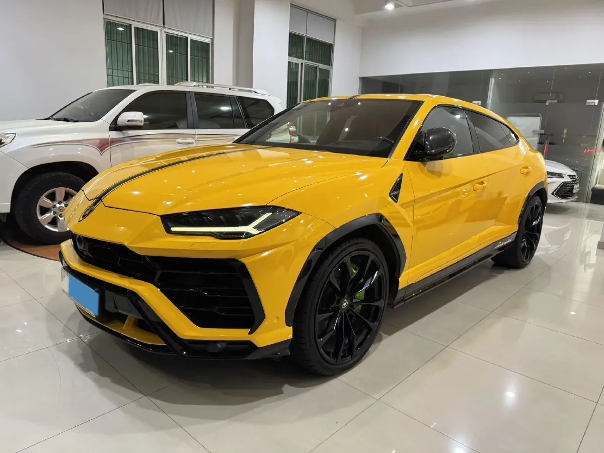 2021 Lamborghini Urus 4.0T 641HP V8 8AT,autocango,china used car exporter,china ev exporter,chinese used car exporter,chinese used ev exporter