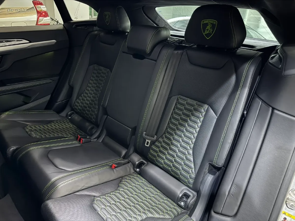 2021 Lamborghini Urus 4.0T 641HP V8 8AT,autocango,china used car exporter,china ev exporter,chinese used car exporter,chinese used ev exporter