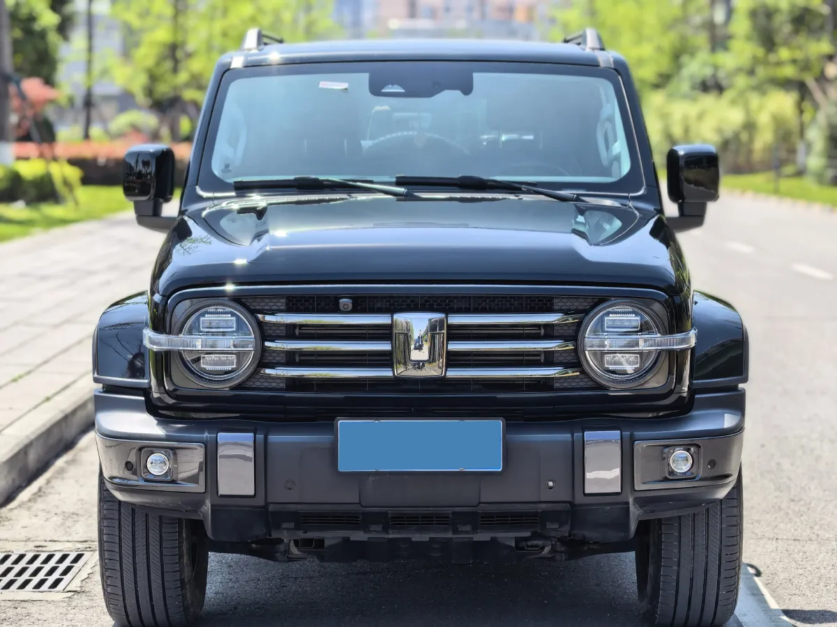 2023 Tank 300 2.0T 227HP L4 8AT,autocango,china used car exporter,china ev exporter,chinese used car exporter,chinese used ev exporter