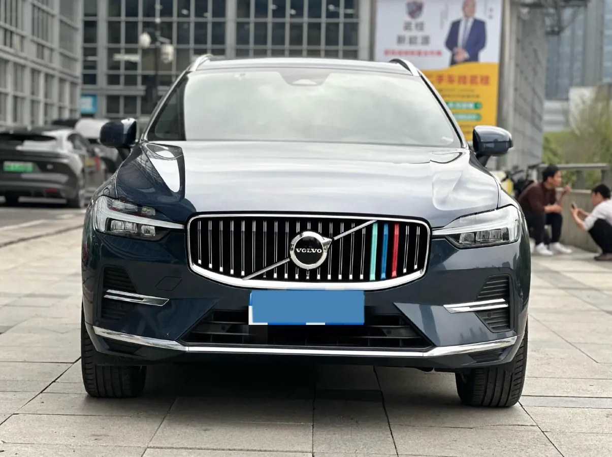 2023 Volvo XC60 2.0T 250HP L4 8AT,autocango,china used car exporter,china ev exporter,chinese used car exporter,chinese used ev exporter