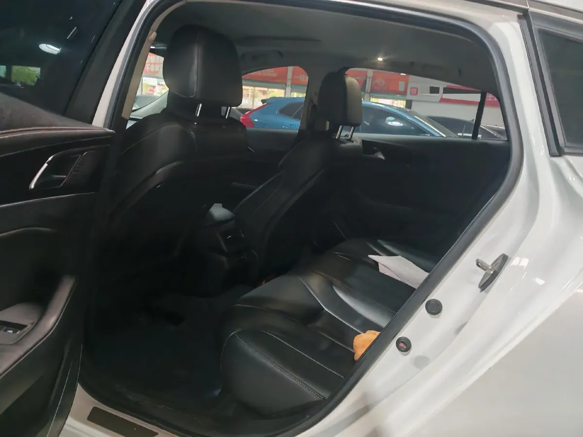 2019 HongQi H5 1.8T 180HP L4 6AT,autocango,china used car exporter,china ev exporter,chinese used car exporter,chinese used ev exporter