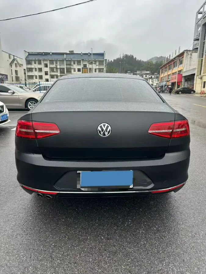 2018 Volkswagen Magotan 1.8T 180HP L4 7DCT,autocango,china used car exporter,china ev exporter,chinese used car exporter,chinese used ev exporter