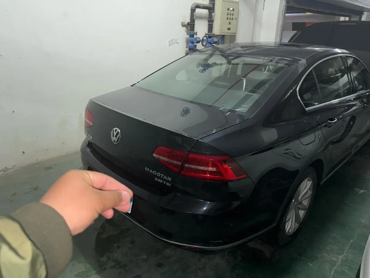 2018 Volkswagen Magotan 1.8T 180HP L4 7DCT,autocango,china used car exporter,china ev exporter,chinese used car exporter,chinese used ev exporter