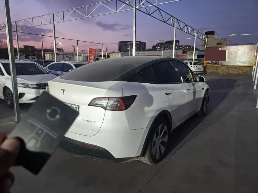 2022 Tesla Model Y BEV 60KWH,autocango,china used car exporter,china ev exporter,chinese used car exporter,chinese used ev exporter