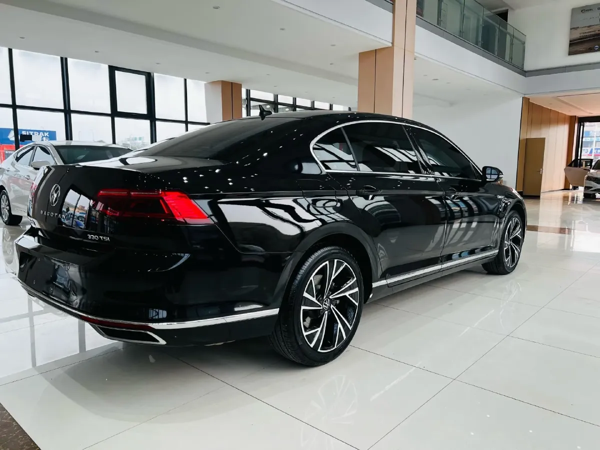 2021 Volkswagen Magotan 2.0T 186HP L4 7DCT,autocango,china used car exporter,china ev exporter,chinese used car exporter,chinese used ev exporter