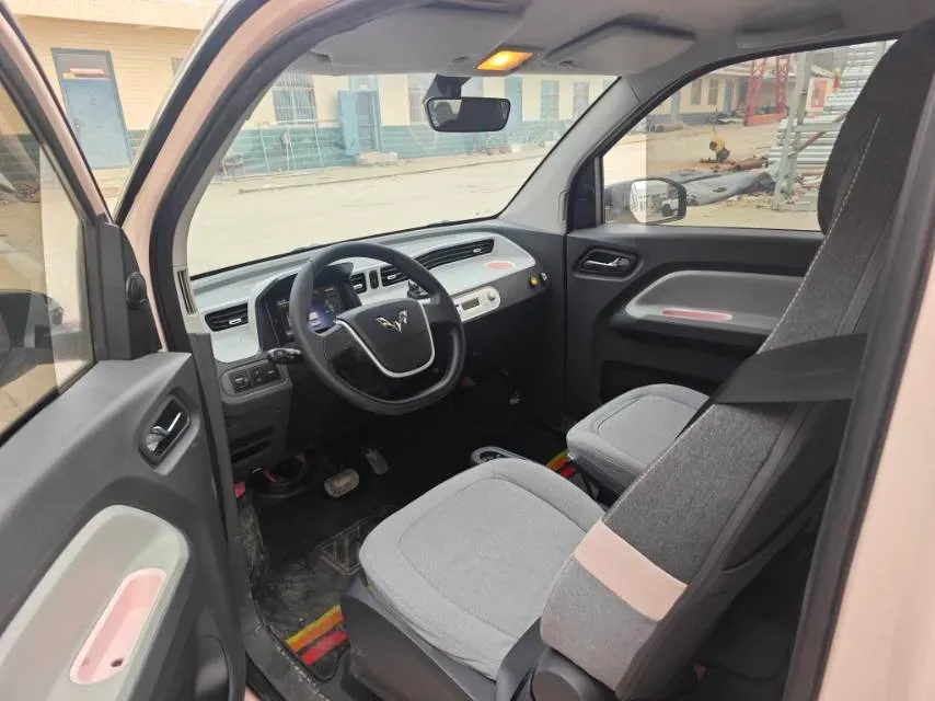 2021 WuLing HongGuang MINI EV BEV 13.9KWH,autocango,china used car exporter,china ev exporter,chinese used car exporter,chinese used ev exporter