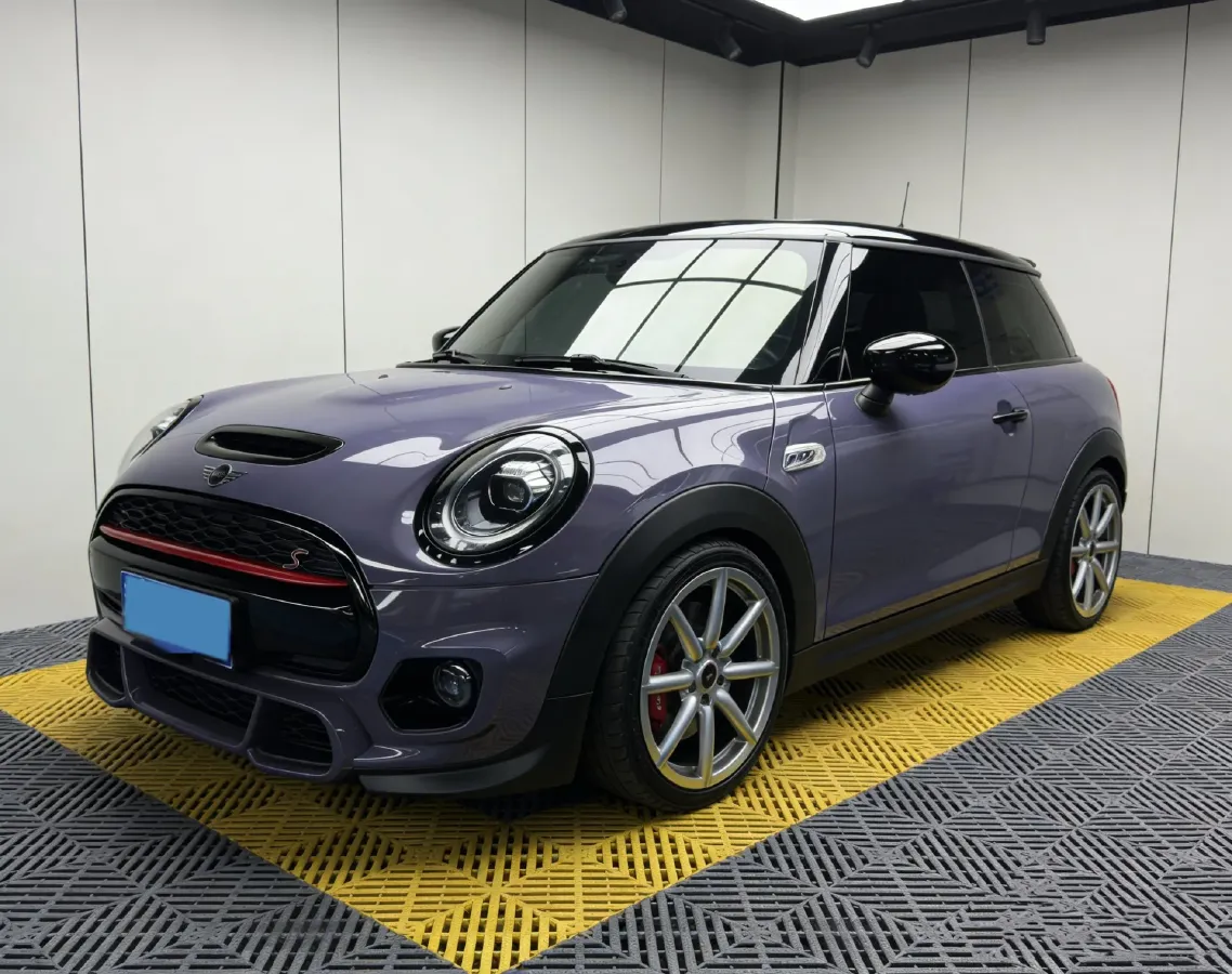 2021 MINI MINI 2.0T 192HP L4 7DCT,autocango,china used car exporter,china ev exporter,chinese used car exporter,chinese used ev exporter