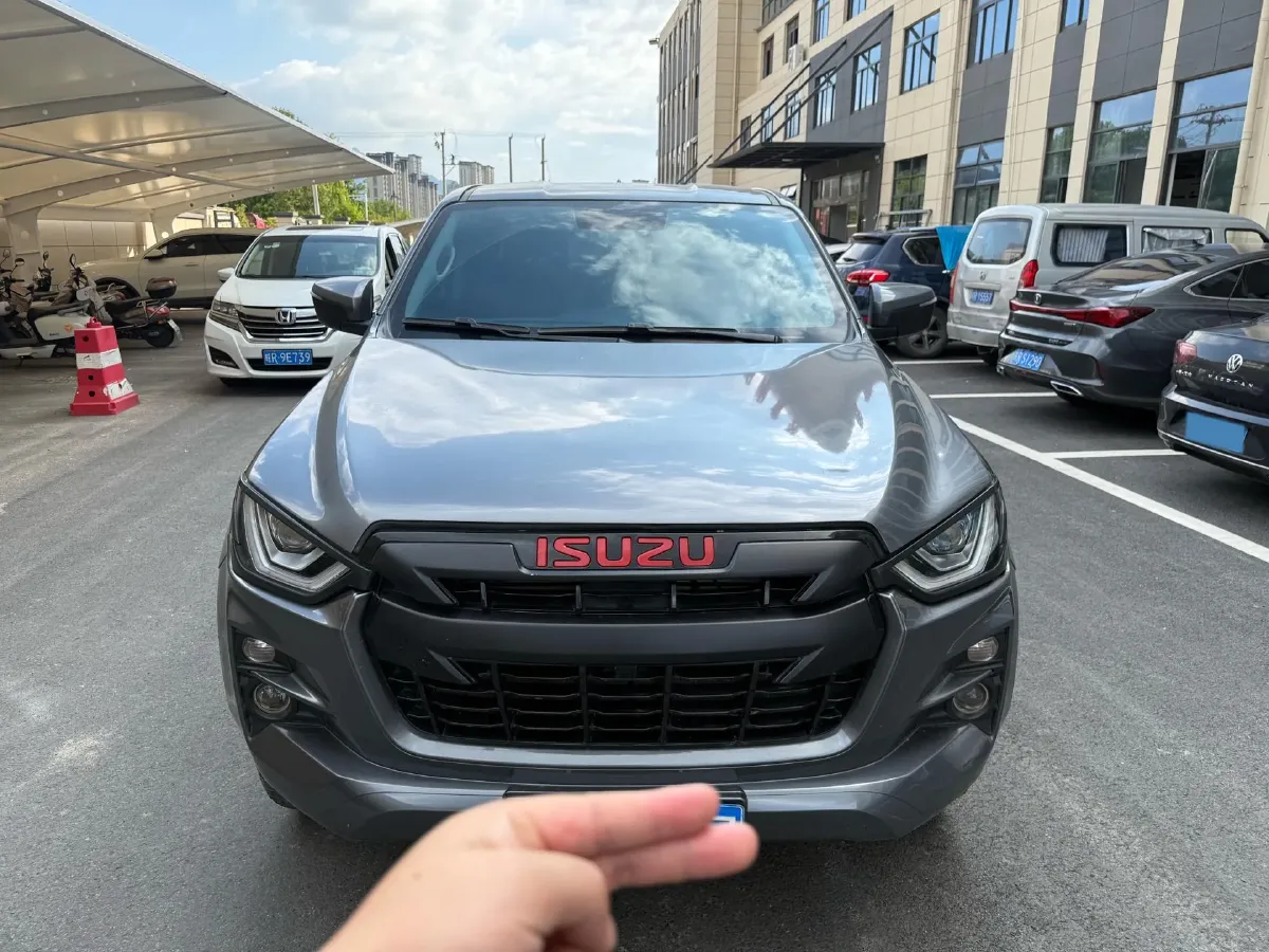 2021 Isuzu D-MAX 1.9T 163HP L4 6MT,autocango,china used car exporter,china ev exporter,chinese used car exporter,chinese used ev exporter