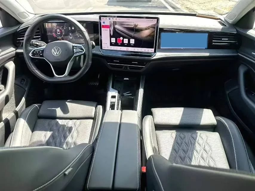 2024 Volkswagen Magotan 2.0T 220HP L4 7DCT,autocango,china used car exporter,china ev exporter,chinese used car exporter,chinese used ev exporter