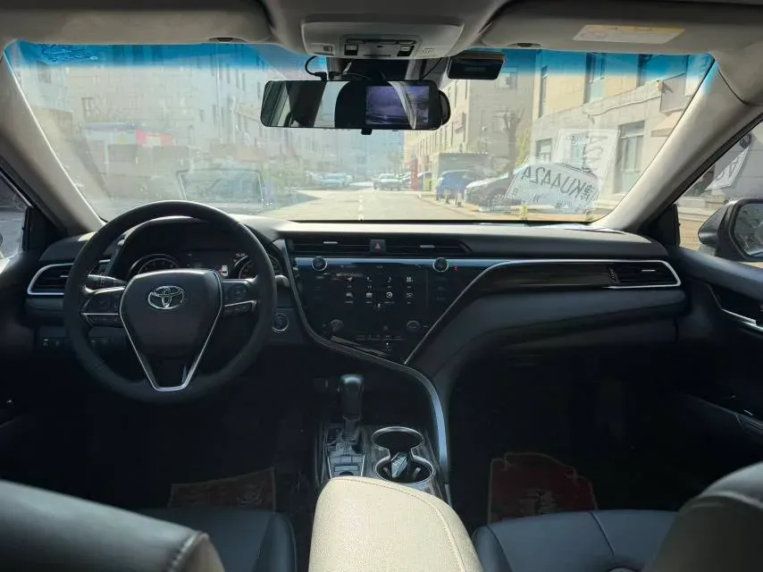 2019 Toyota Camry 2.5L 209HP L4 8AT,autocango,china used car exporter,china ev exporter,chinese used car exporter,chinese used ev exporter