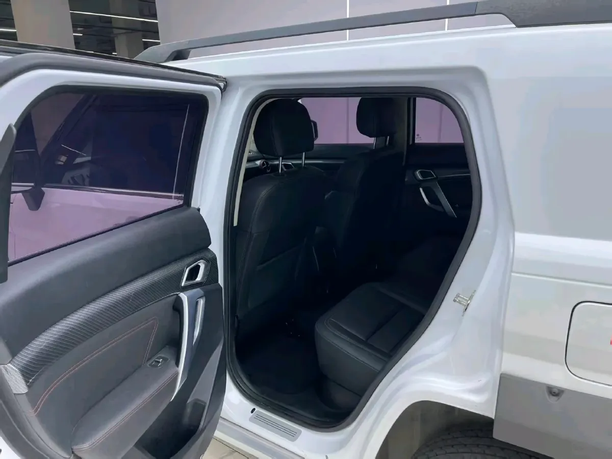 2016 Beijing BJ20 1.5T 150HP L4 CVT,autocango,china used car exporter,china ev exporter,chinese used car exporter,chinese used ev exporter