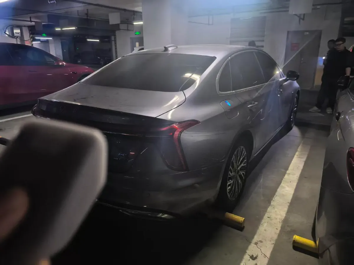 2023 HongQi H5 2.0T 224HP L4 8AT,autocango,china used car exporter,china ev exporter,chinese used car exporter,chinese used ev exporter