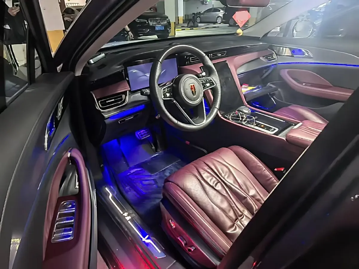 2023 HongQi H5 2.0T 224HP L4 8AT,autocango,china used car exporter,china ev exporter,chinese used car exporter,chinese used ev exporter