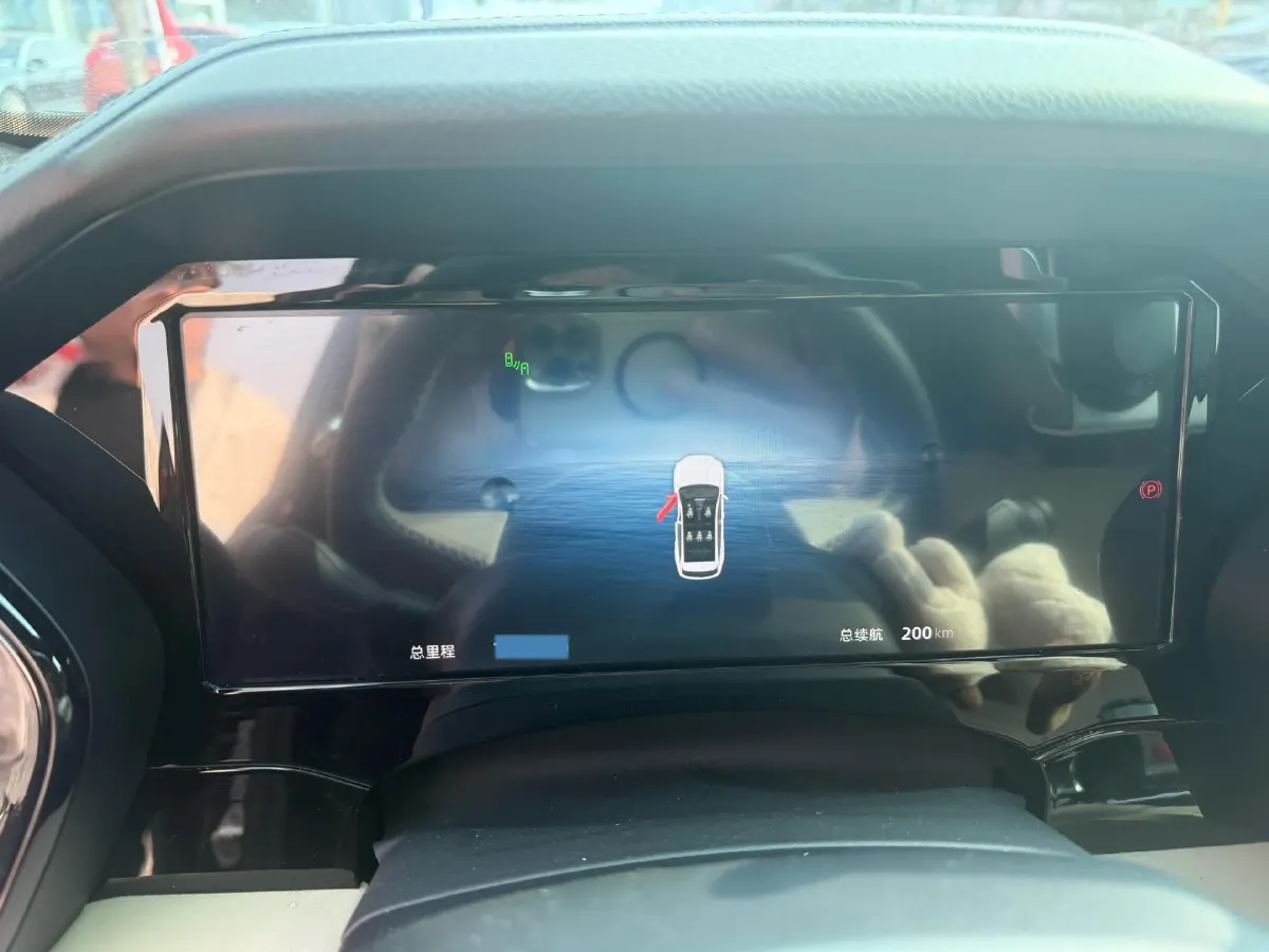 2025 Geely Monjaro 2.0T 238HP L4 8AT,autocango,china used car exporter,china ev exporter,chinese used car exporter,chinese used ev exporter