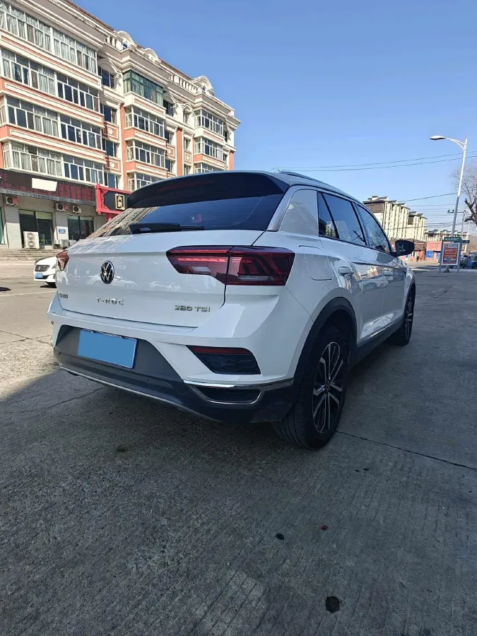 2022 Volkswagen T-Roc 1.4T 150HP L4 7DCT,autocango,china used car exporter,china ev exporter,chinese used car exporter,chinese used ev exporter