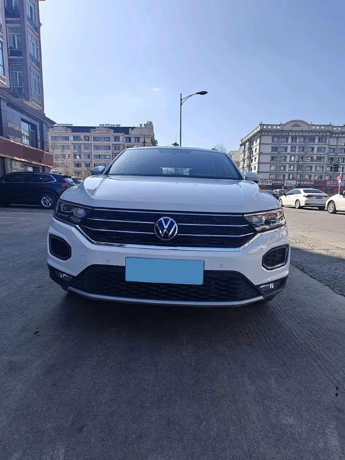 2022 Volkswagen T-Roc 1.4T 150HP L4 7DCT,autocango,china used car exporter,china ev exporter,chinese used car exporter,chinese used ev exporter