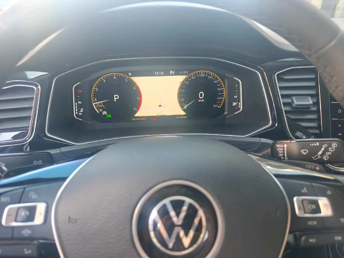 2022 Volkswagen T-Roc 1.4T 150HP L4 7DCT,autocango,china used car exporter,china ev exporter,chinese used car exporter,chinese used ev exporter