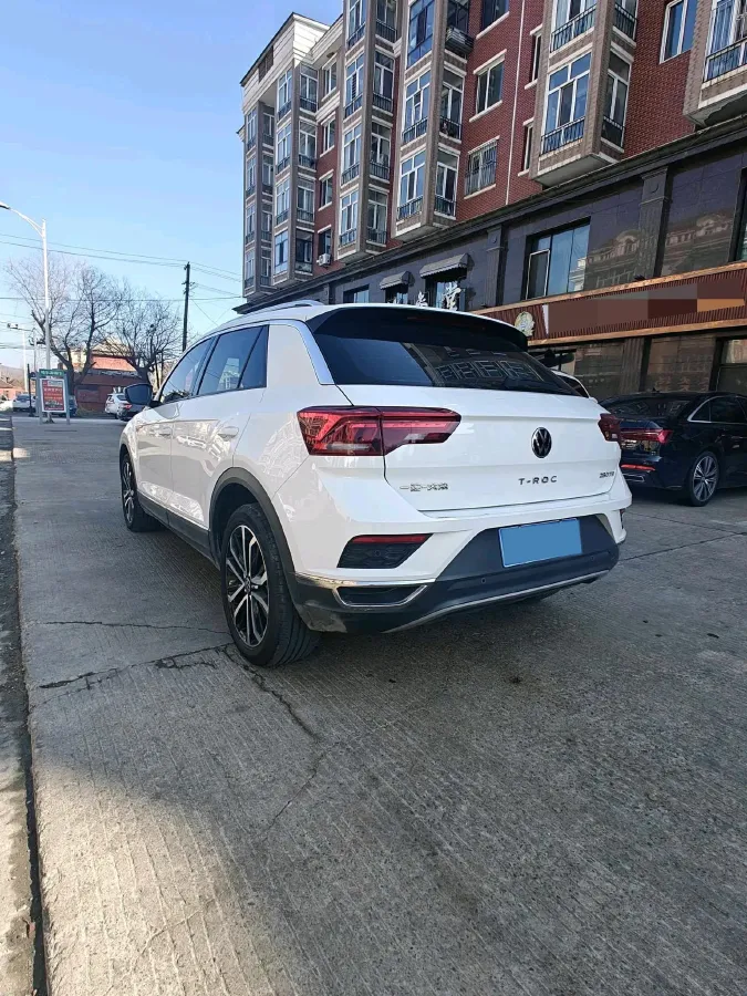 2022 Volkswagen T-Roc 1.4T 150HP L4 7DCT,autocango,china used car exporter,china ev exporter,chinese used car exporter,chinese used ev exporter
