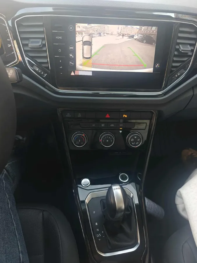 2022 Volkswagen T-Roc 1.4T 150HP L4 7DCT,autocango,china used car exporter,china ev exporter,chinese used car exporter,chinese used ev exporter