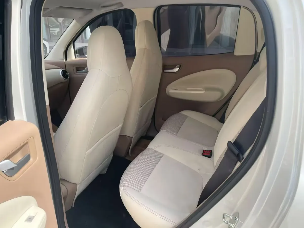 2025 WuLing HongGuang MINI EV BEV 16.2KWH,autocango,china used car exporter,china ev exporter,chinese used car exporter,chinese used ev exporter