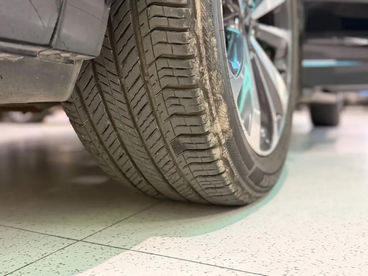 2020 Li ONE Range Extended 131HP REEV 40.5KWH,autocango,china used car exporter,china ev exporter,chinese used car exporter,chinese used ev exporter