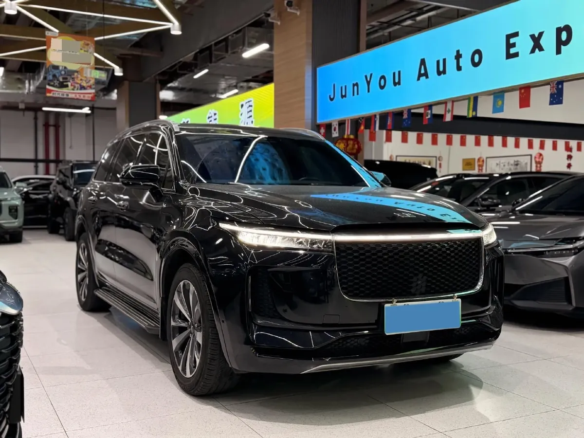 2020 Li ONE Range Extended 131HP REEV 40.5KWH,autocango,china used car exporter,china ev exporter,chinese used car exporter,chinese used ev exporter
