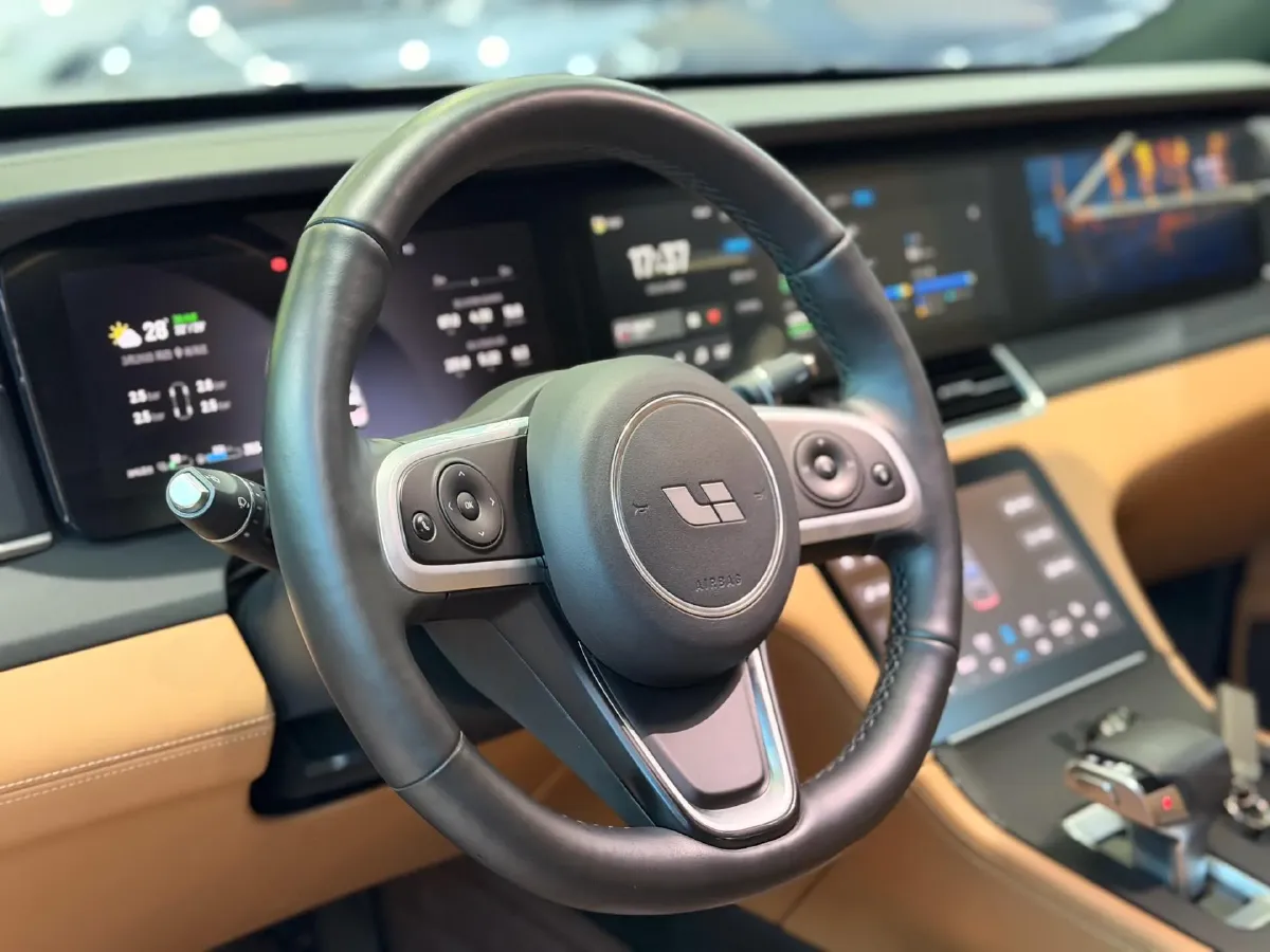 2020 Li ONE Range Extended 131HP REEV 40.5KWH,autocango,china used car exporter,china ev exporter,chinese used car exporter,chinese used ev exporter