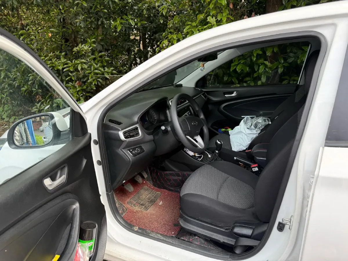 2017 Hyundai Reina 1.4L 95HP L4 5MT,autocango,china used car exporter,china ev exporter,chinese used car exporter,chinese used ev exporter