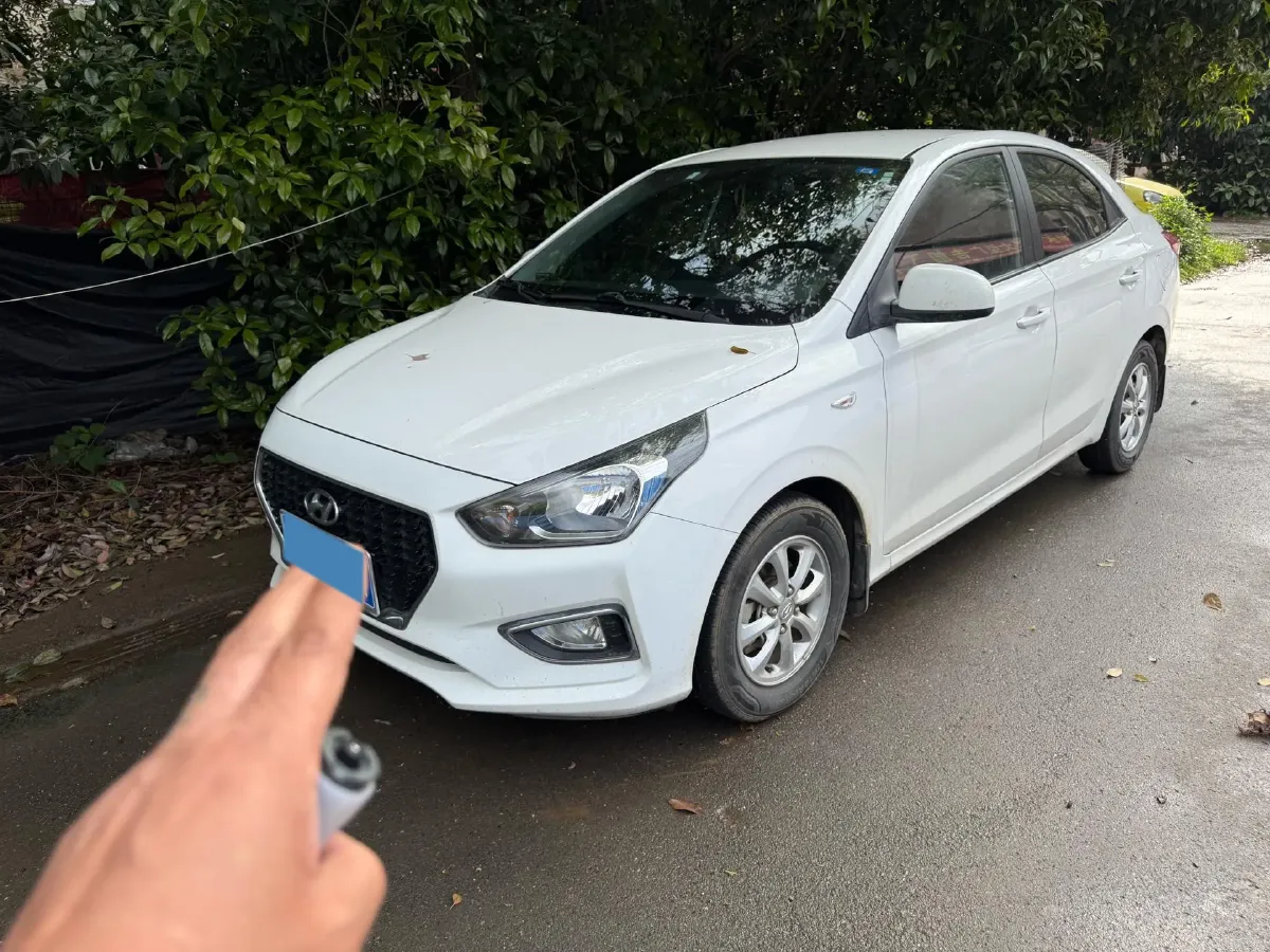2017 Hyundai Reina 1.4L 95HP L4 5MT,autocango,china used car exporter,china ev exporter,chinese used car exporter,chinese used ev exporter