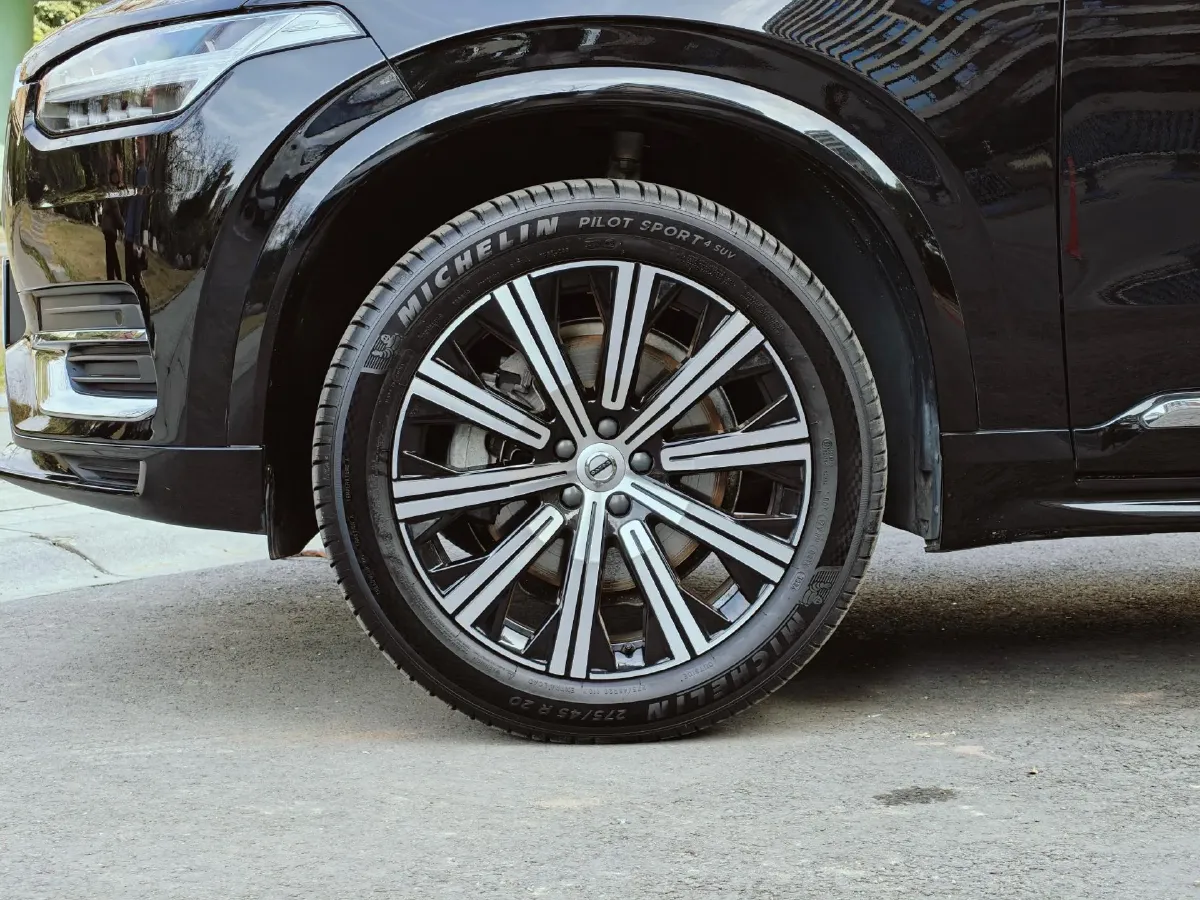 2023 Volvo XC90 2.0T 299HP L4 8AT,autocango,china used car exporter,china ev exporter,chinese used car exporter,chinese used ev exporter