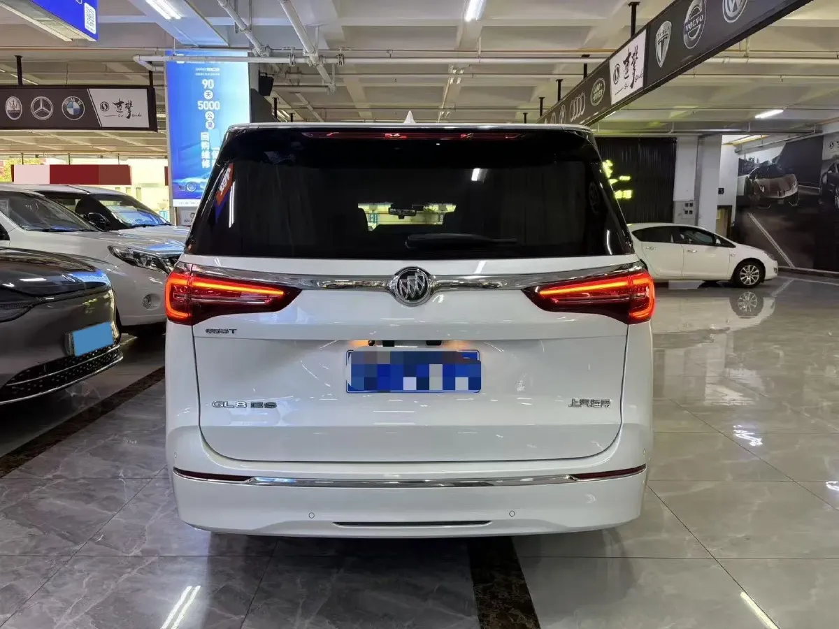 2022 Buick GL8 2.0T 237HP L4 9AT,autocango,china used car exporter,china ev exporter,chinese used car exporter,chinese used ev exporter