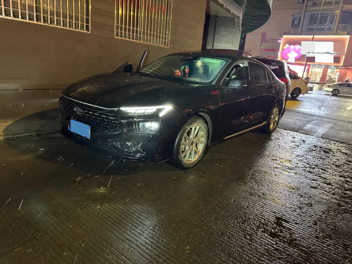 2022 Ford Mondeo 2.0T 238HP L4 8AT,autocango,china used car exporter,china ev exporter,chinese used car exporter,chinese used ev exporter