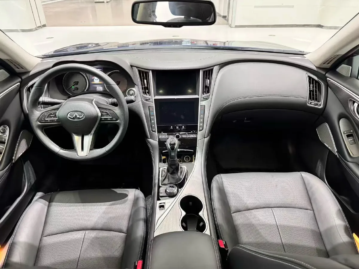 2021 Infiniti Q50L 2.0T 211HP L4 7AT,autocango,china used car exporter,china ev exporter,chinese used car exporter,chinese used ev exporter