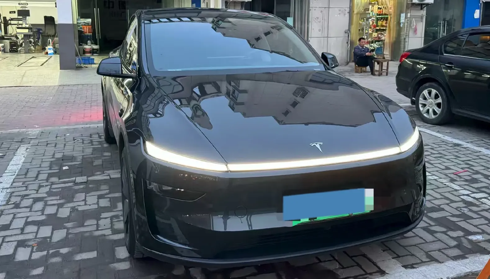 2025 Tesla Model Y BEV,autocango,china used car exporter,china ev exporter,chinese used car exporter,chinese used ev exporter